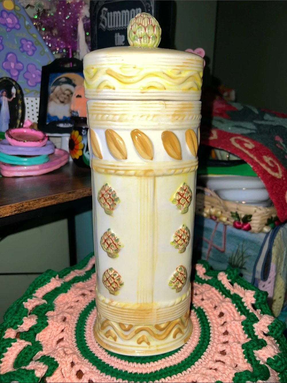 Vintage Italian Majolica Ceramic Oval Pasta Storage Canister Artichoke Top